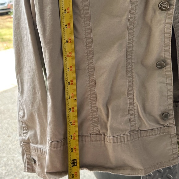 Women’s tan/beige light jacket. XL “denim like”. BLUE HOUSE brand. $14 - Picture 7 of 8